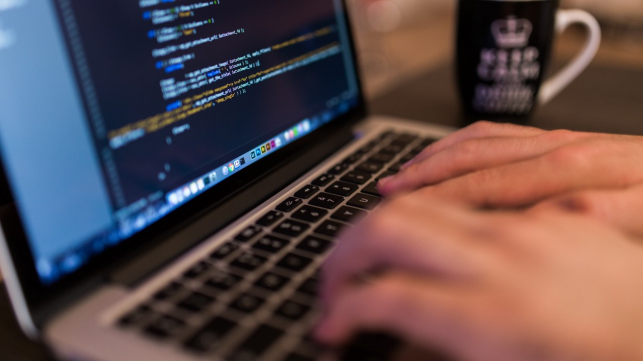 Физики нашли аномалии в магнитных свойствах электронов Европейские ученые впервые провели сверхточные ...