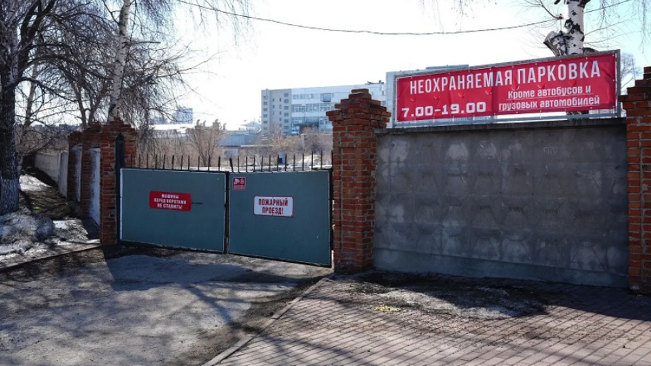 В центре Ульяновска открывают бесплатную парковку на 60 машин В Ульяновске с 1 апреля начнёт работать временн...