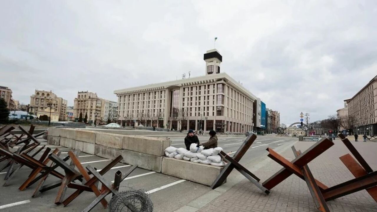 В Киев на День Победы пригласили почти полный состав гитлеровской коалиции Пока в Москве ожидается масштабное празднование...