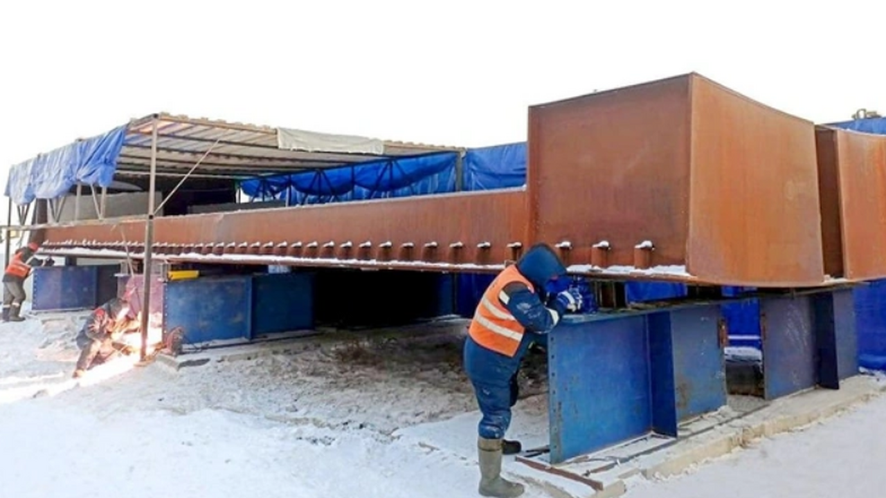 В Якутии строят Ленский мост в -30 °C Ключевые работы сосредоточены на возведении опо...