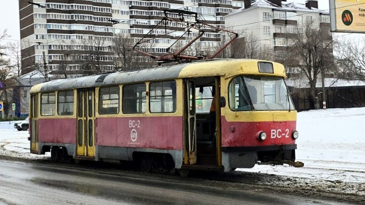 Сегодня утром, около 8 часов, движение трамваев...