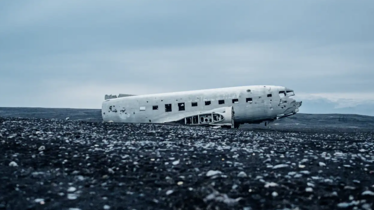 В 2023 году альпинисты обнаружили обломки пасса...