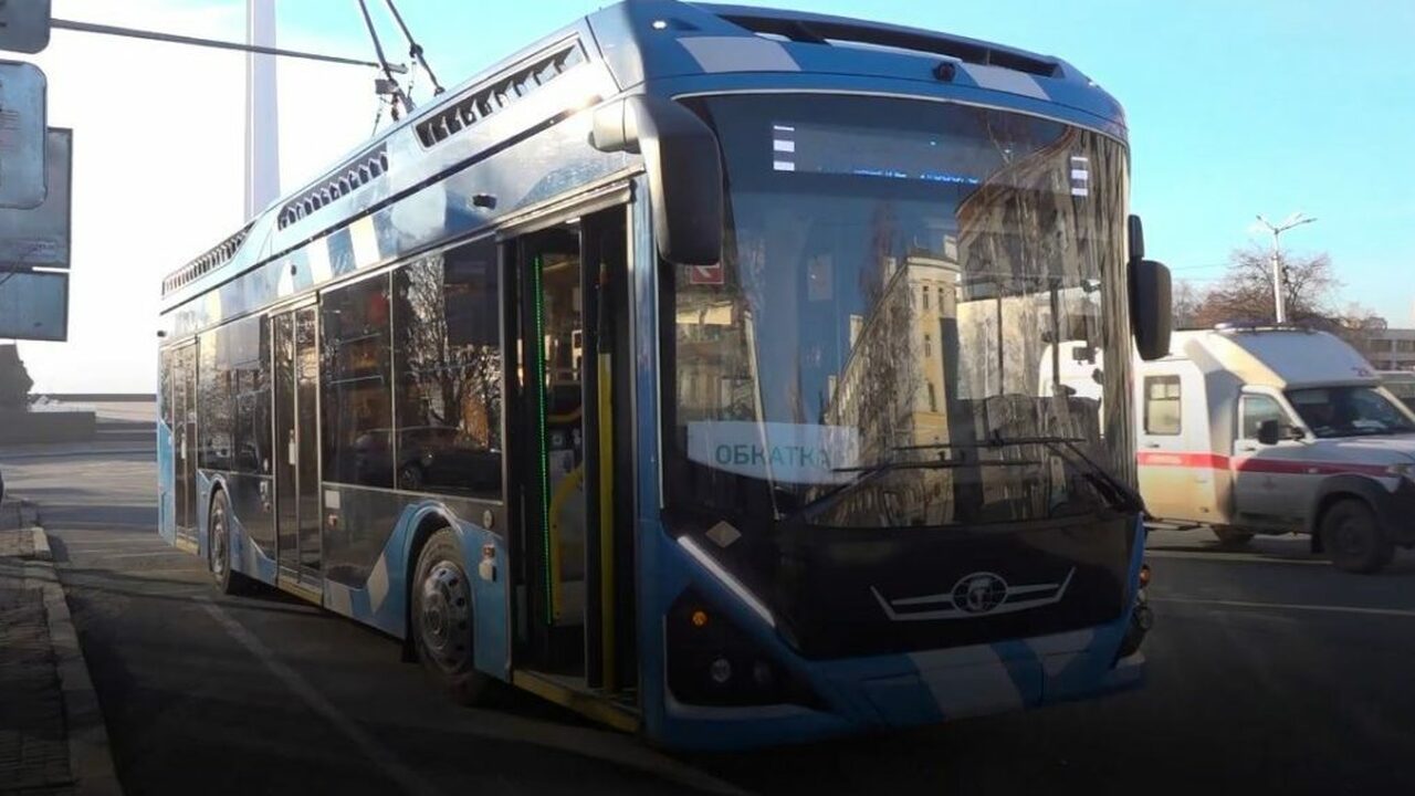 В городе стартовали испытания инновационного тр...