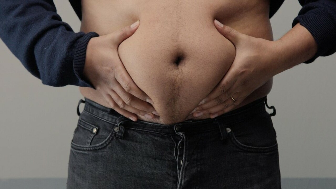 Выяснилось, что наличие пивного живота влияет на появление мигреней Эндокринолог Зухра Павлова выдвинула гипотезу о...