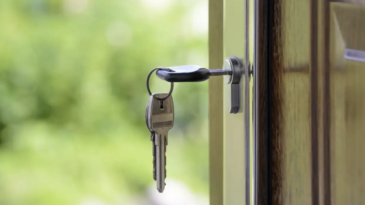 На курортах ужесточили меры за шум в жилье В ряде туристических направлений Европы усилили...