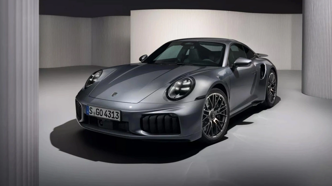 Обновленный Porsche 911 Turbo S в версии 992.2 ...