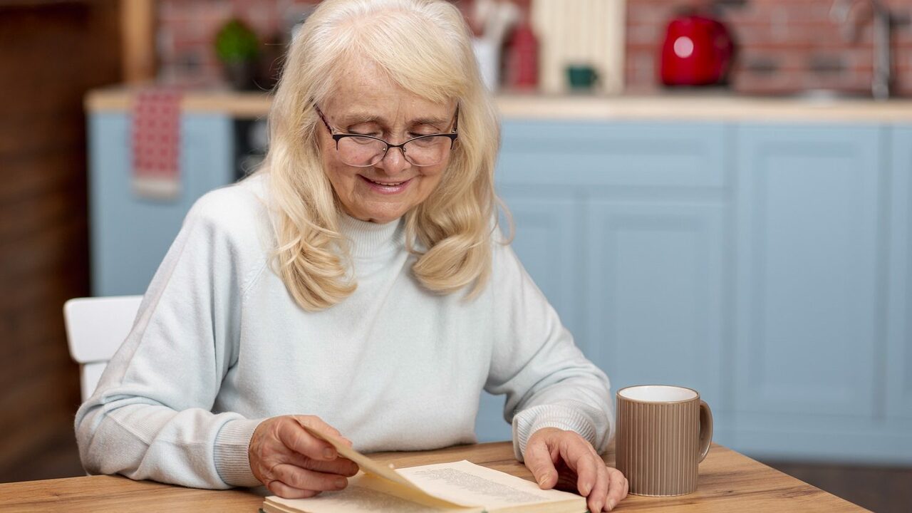 Разовые выплаты пенсионерам 56–69 лет: что и как оформить В ряде регионов России действуют разовые...