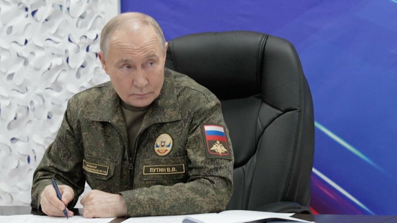 Путин ответит на вопросы россиян: как ульяновцам принять участие 19 декабря состоится ежегодная прямая линия с П...