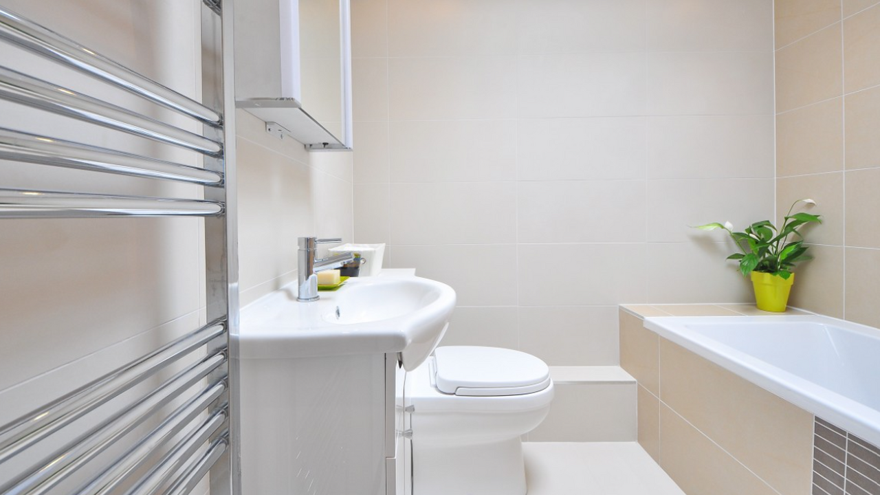 Как вернуть блеск акриловой ванне: простой способ очистки с аспирином Со временем даже самая качественная акриловая в...