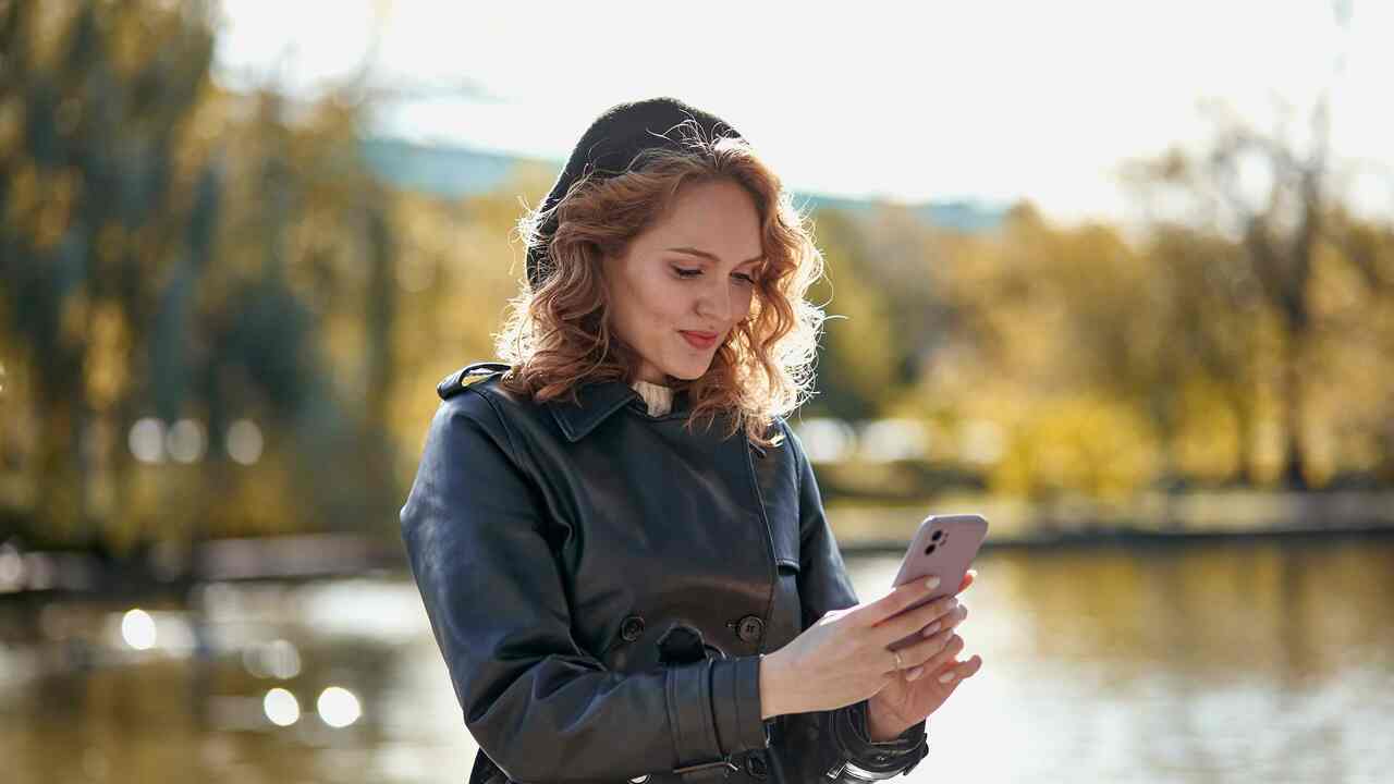 Перед ремонтом смартфона следует создать резерв...