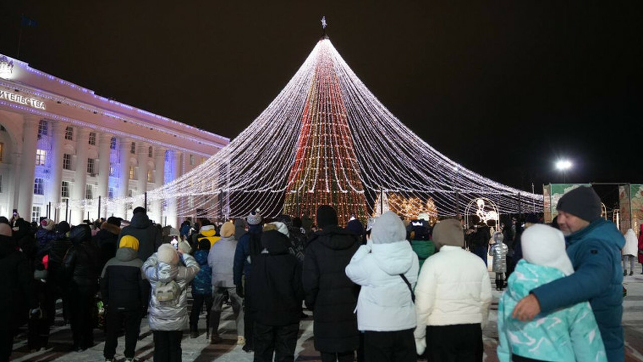 В Ульяновске больше 12 тысяч человек приняли уч...