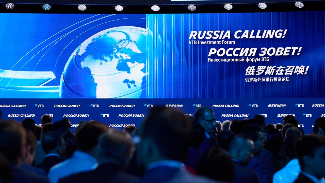 ВТБ: крупные банки станут «операционными системами» экономики будущего В течение десяти лет банки станут одними из клю...