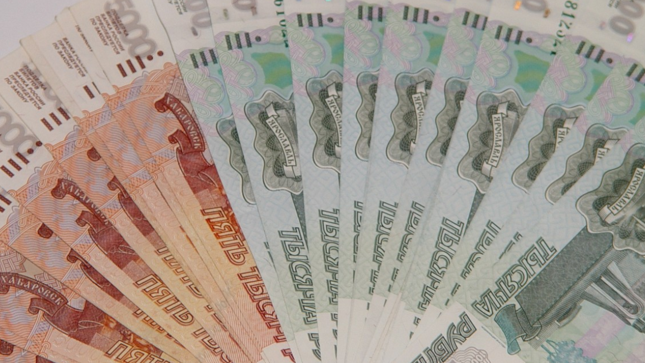 В России упало число сделок с недвижимостью за наличный расчет На российском рынке жилья продолжается перестро...