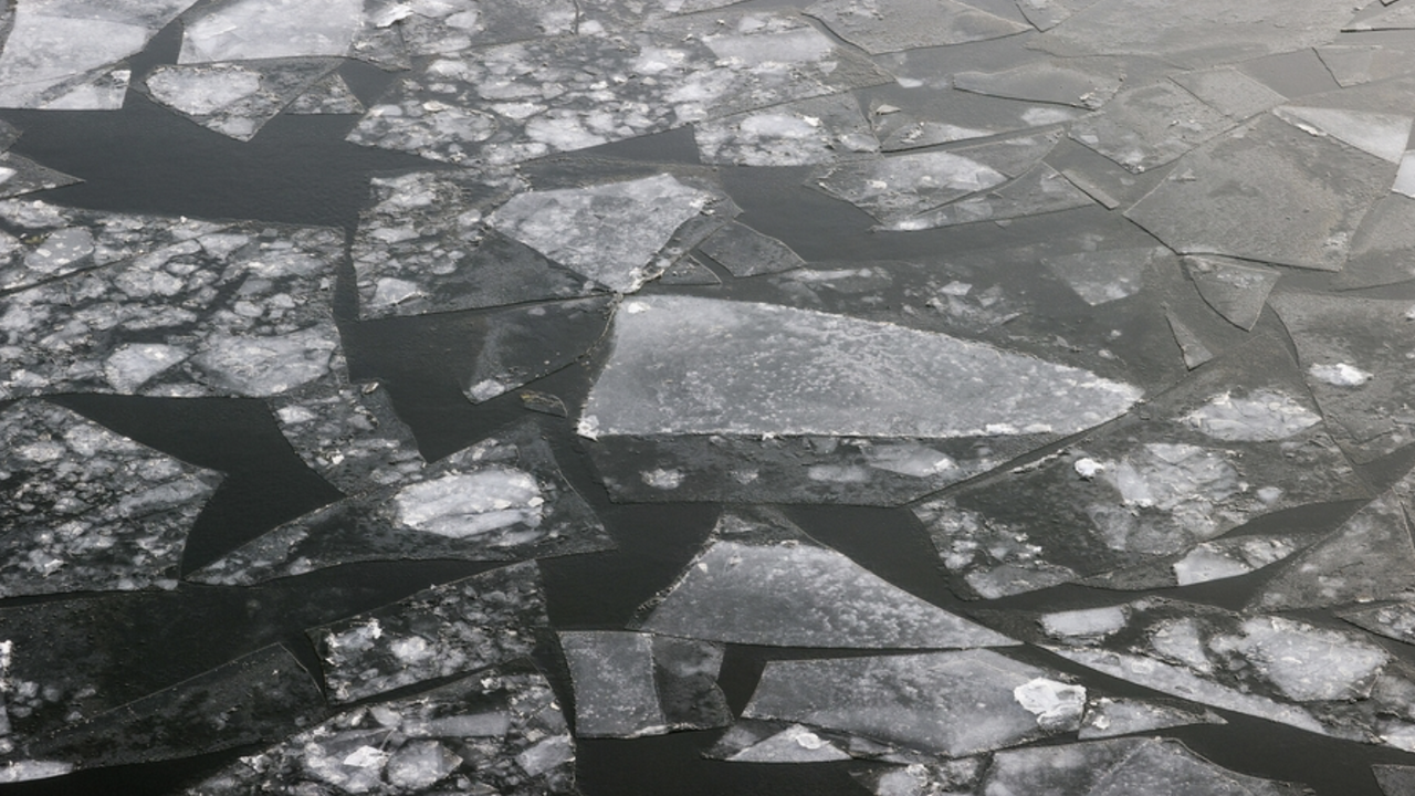 На 5 апреля продолжаются поиски двух 14-летних ...