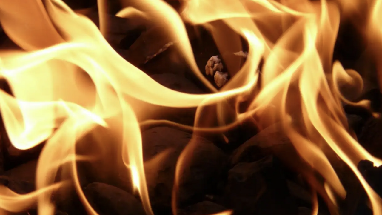 Церемония схождения Благодатного огня в Иерусал...