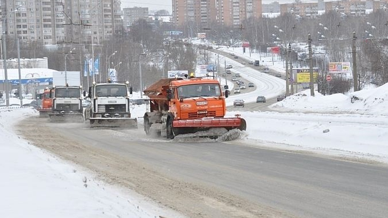 С улиц Ульяновска за ночь вывезли сразу 63 само...