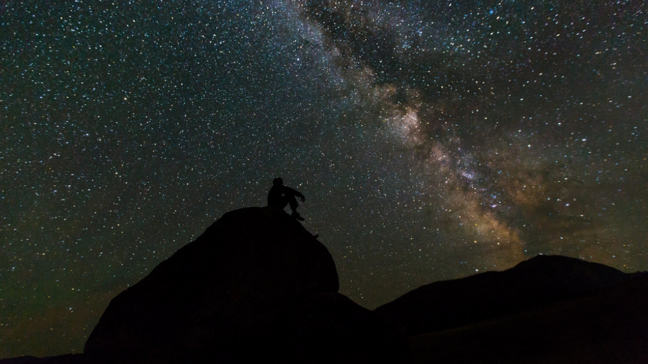 В космосе найдены признаки неизвестного космического корабля Астрономы со всего мира наблюдают за необычным ...