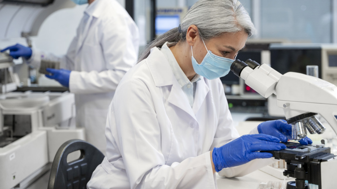 Генетики нашли в человеке следы древней популяции, неизвестной науке Учёные считают, что именно генетический обмен с...