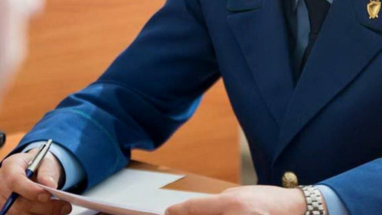 В Ульяновске сотрудники полиции задержали женщи...