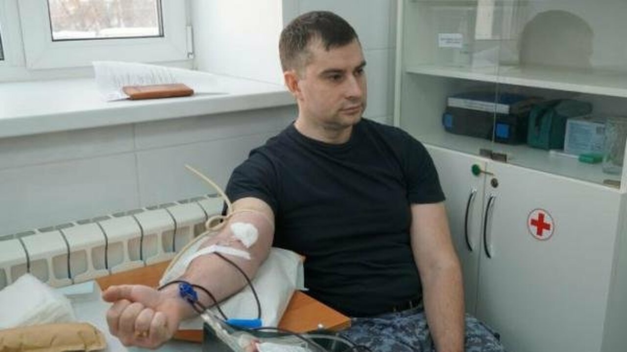 Сотрудники и военнослужащие Управления Росгвард...