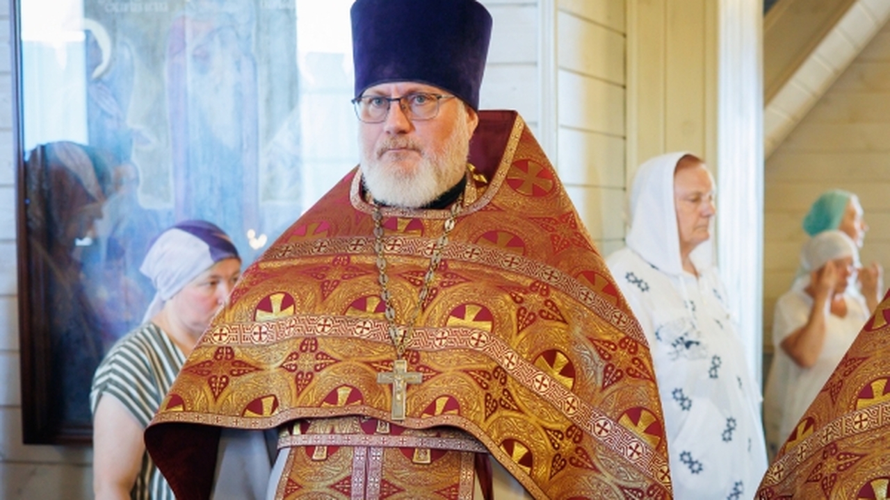 Ушел из жизни протоиерей Благовещенского храма Ульяновска Федор Сивак Ульяновск простился с протоиереем Федором Сивак...