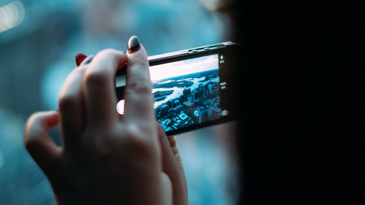 В Ульяновске у мужчины две женщины и парень украли телефон и деньги Правоохранительные органы Ульяновска задержали ...