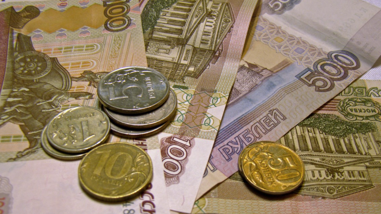 По 20 000 рублей  придет каждому: коснется всех, у кого есть карта «Мир» Держателям карт национальной платёжной системы ...