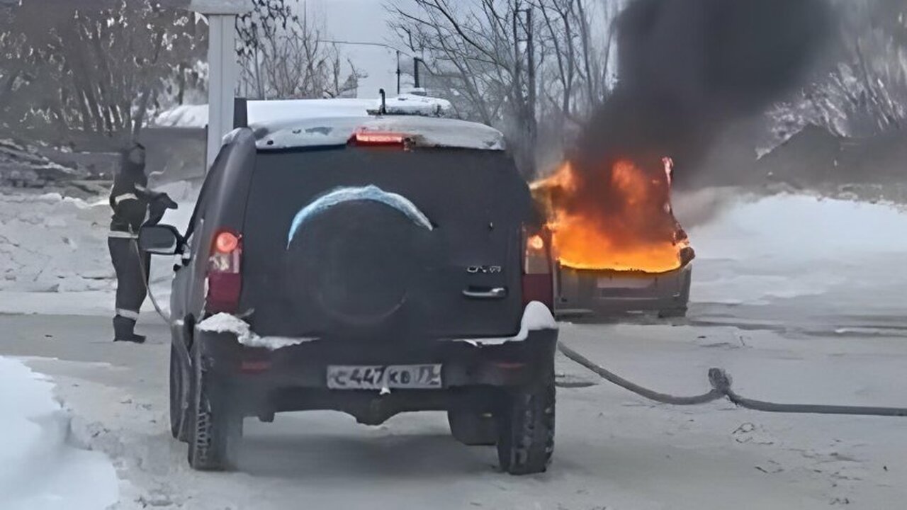 В Ульяновске на территории промзоны загорелась ...