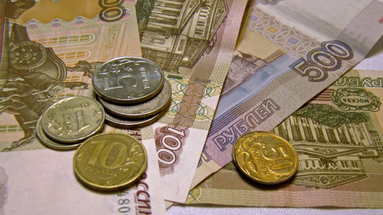 Названы среднемесячные зарплаты руководителей ульяновских вузов в 2024 году Ректор УИ ГА — лидер по зарплатам среди ульянов...