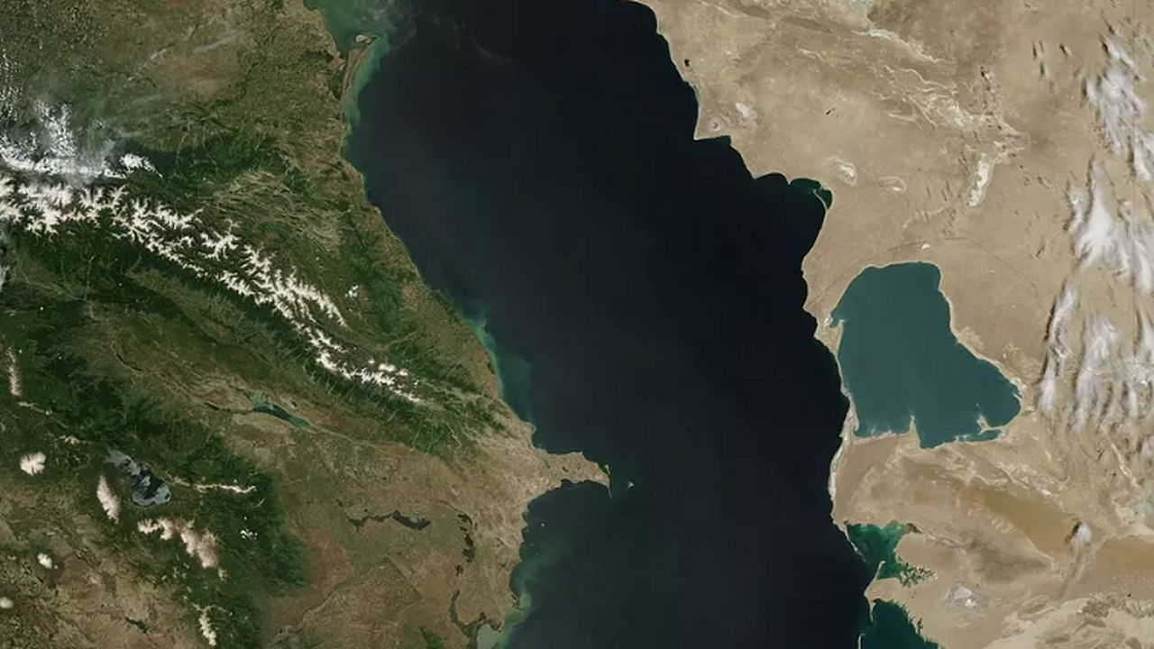 Стало известно, почему Каспийское море — самый непредсказуемый водоем в мире Каспийское море — уникальный водоём, не имеющий...