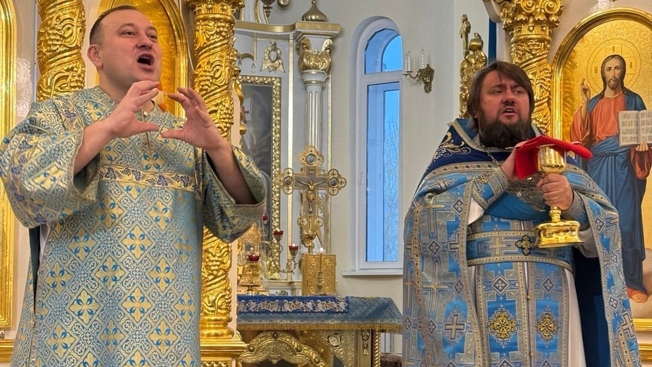 В Ульяновске прошла литургия с сурдопереводом В Заволжском районе Ульяновска, в Никольском хр...
