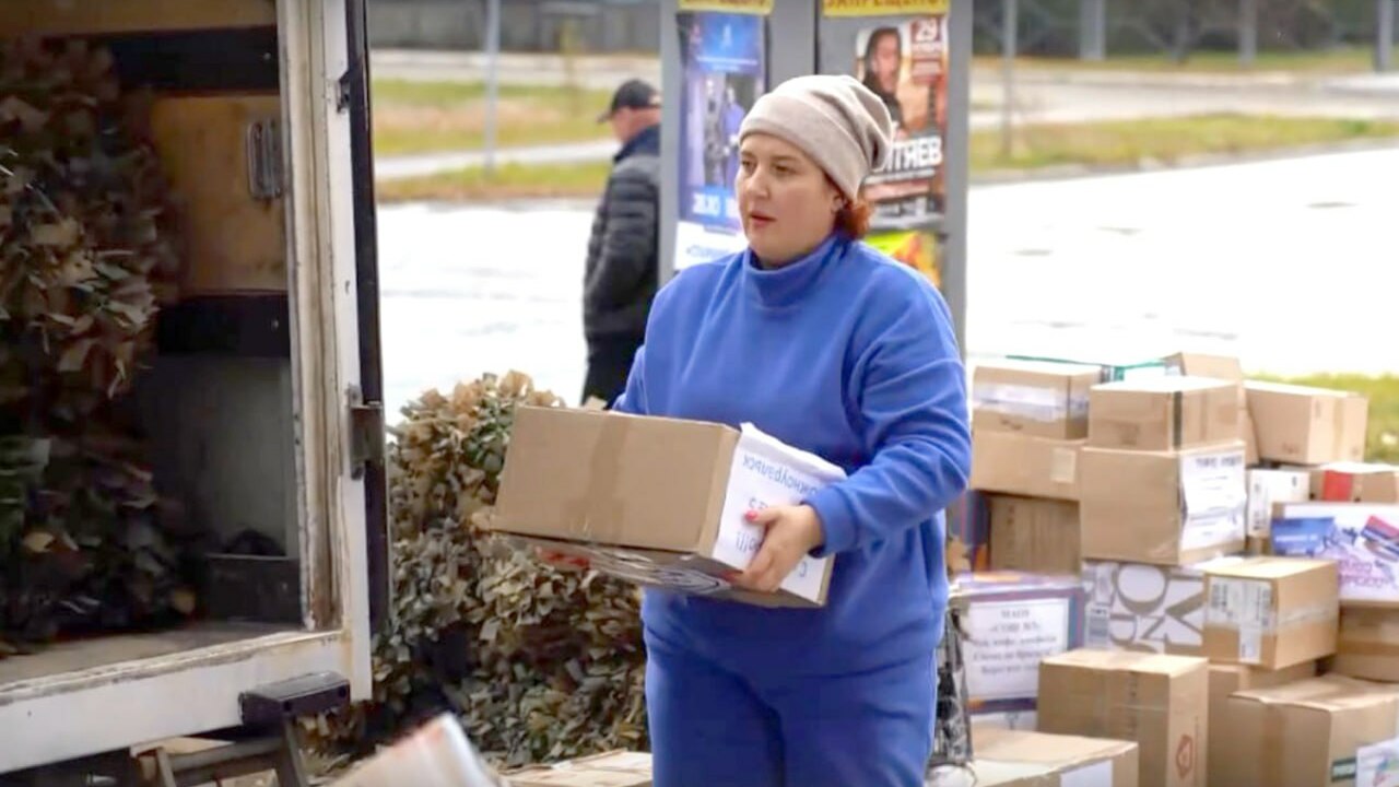 Южноуральцы поддержали бойцов: новый гуманитарный конвой отправился в зону СВО Южноуральск вновь продемонстрировал свою солида...