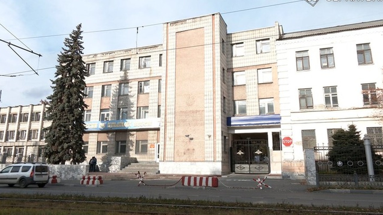 Ульяновск вновь начнет готовить военных летчиков В Ульяновске возрождается подготовка военных пи...