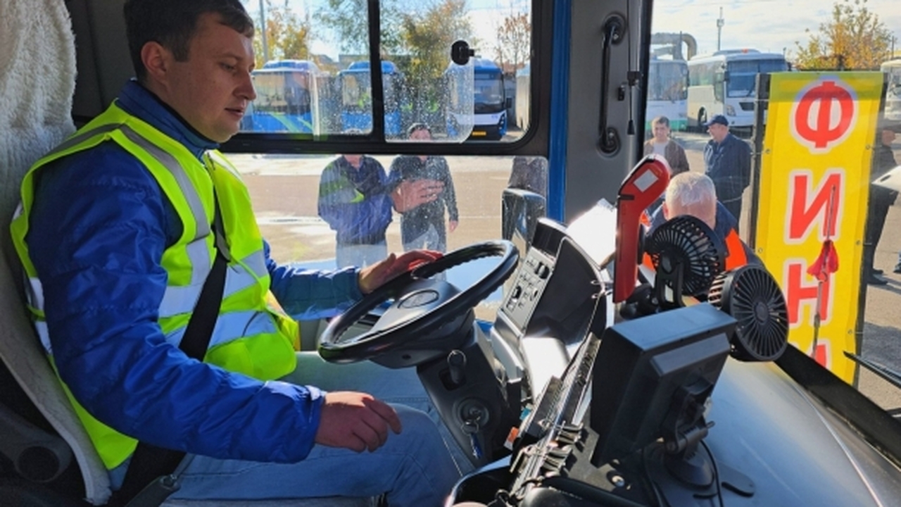 В Ульяновске выбрали лучших водителей автобусов В Ульяновске прошел захватывающий конкурс профе...
