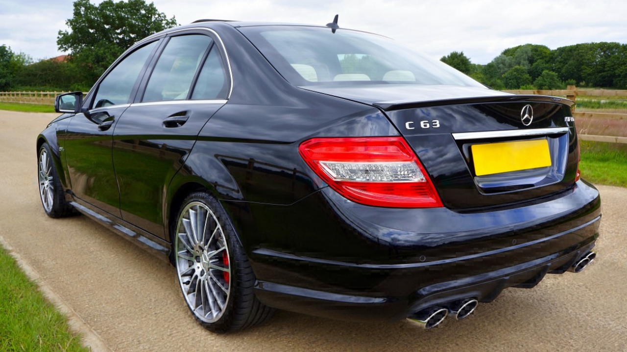 Автоэксперт Максим Шелков рассказал, как распоз...