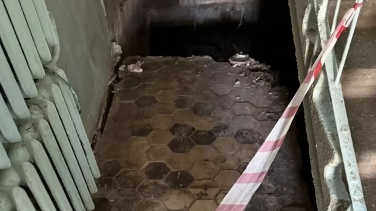 В подвале многоквартирного дома №2 по улице Кол...