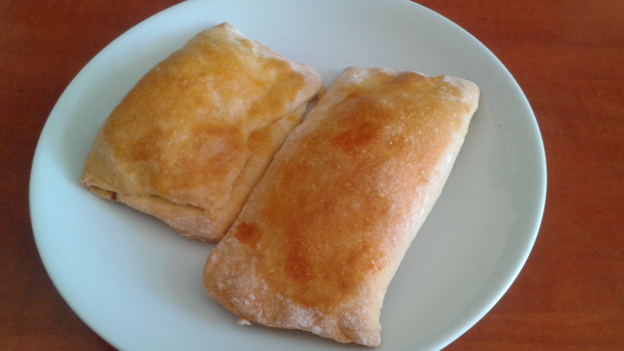 Всего 15 минут в день и вкусовые сосочки будут счастливы: рецепт сочных и хрустящих чебурек без теста Этот рецепт с лавашем — отличный способ быстро ...