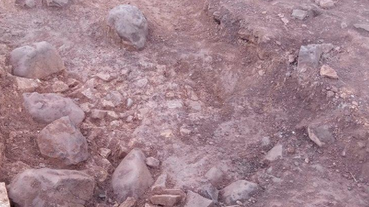 Археологи узнали временные рамки создания самых древних каменных орудий В Танзании найдены каменные орудия возрастом до...