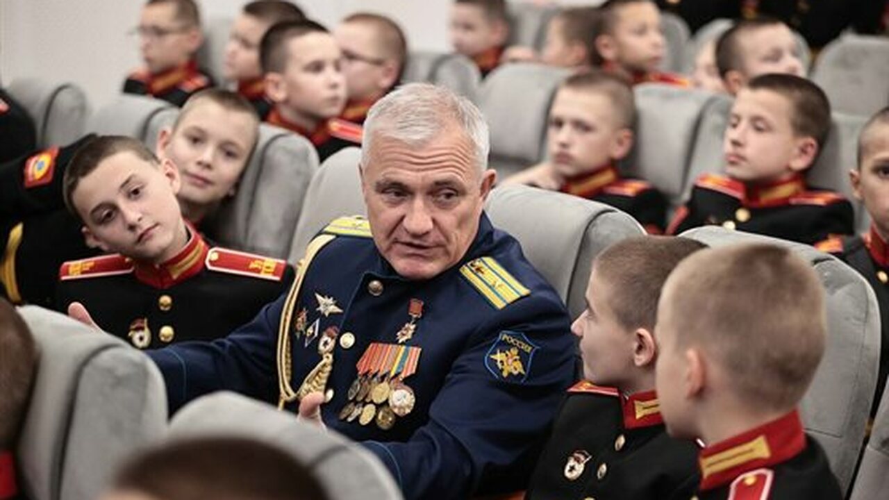 Суворовскому военному училищу в Ульяновске исполнилось 34 года Сегодня особенный день для Ульяновского гвардей...