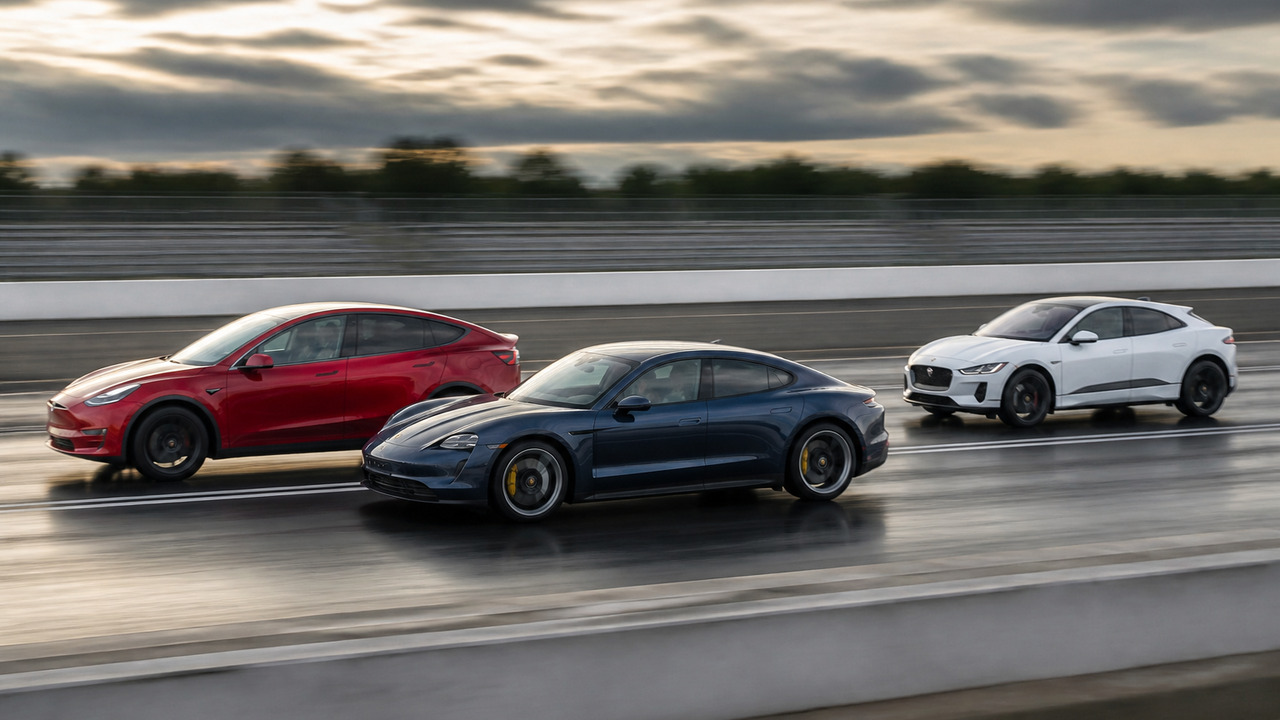 Драг-заезд Tesla Model Y, Audi E-Tron и BMW i8: результаты оказались неожиданно близкими Сравнение Tesla Model Y, Audi E-Tron GT и BMW i...