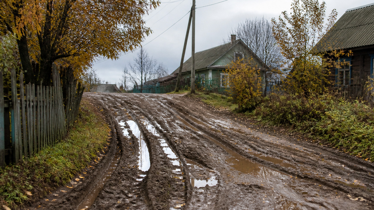 Сельская дорога в Луговом разрушена более четырех лет: СК проверит ситуацию Жители села Луговое четыре года страдают из-за ...