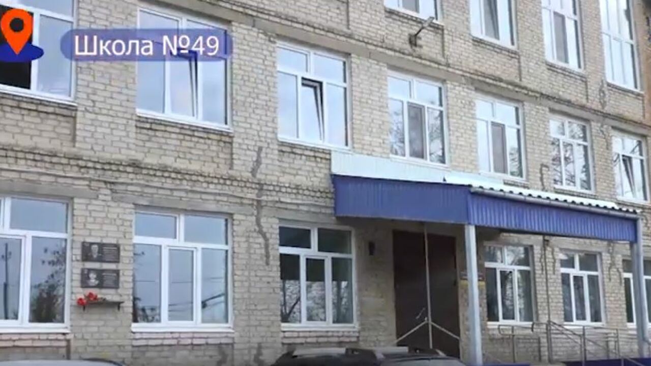 Ульяновская школа №49 временно переехала в соседнее здание Из-за досрочного начала капитального ремонта в ...