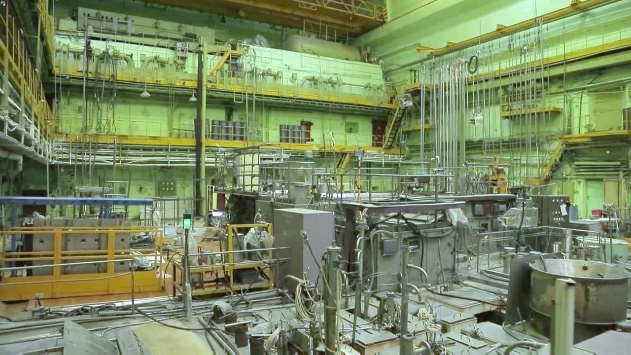 В стенах Научно-исследовательского института ат...