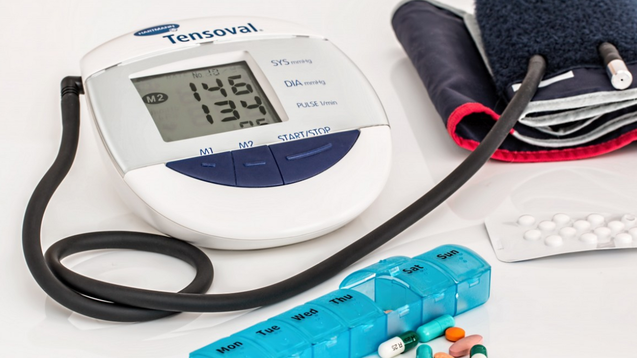 Передозировка лекарств от давления может привести к инсульту Самовольное увеличение дозы гипотензивных препа...