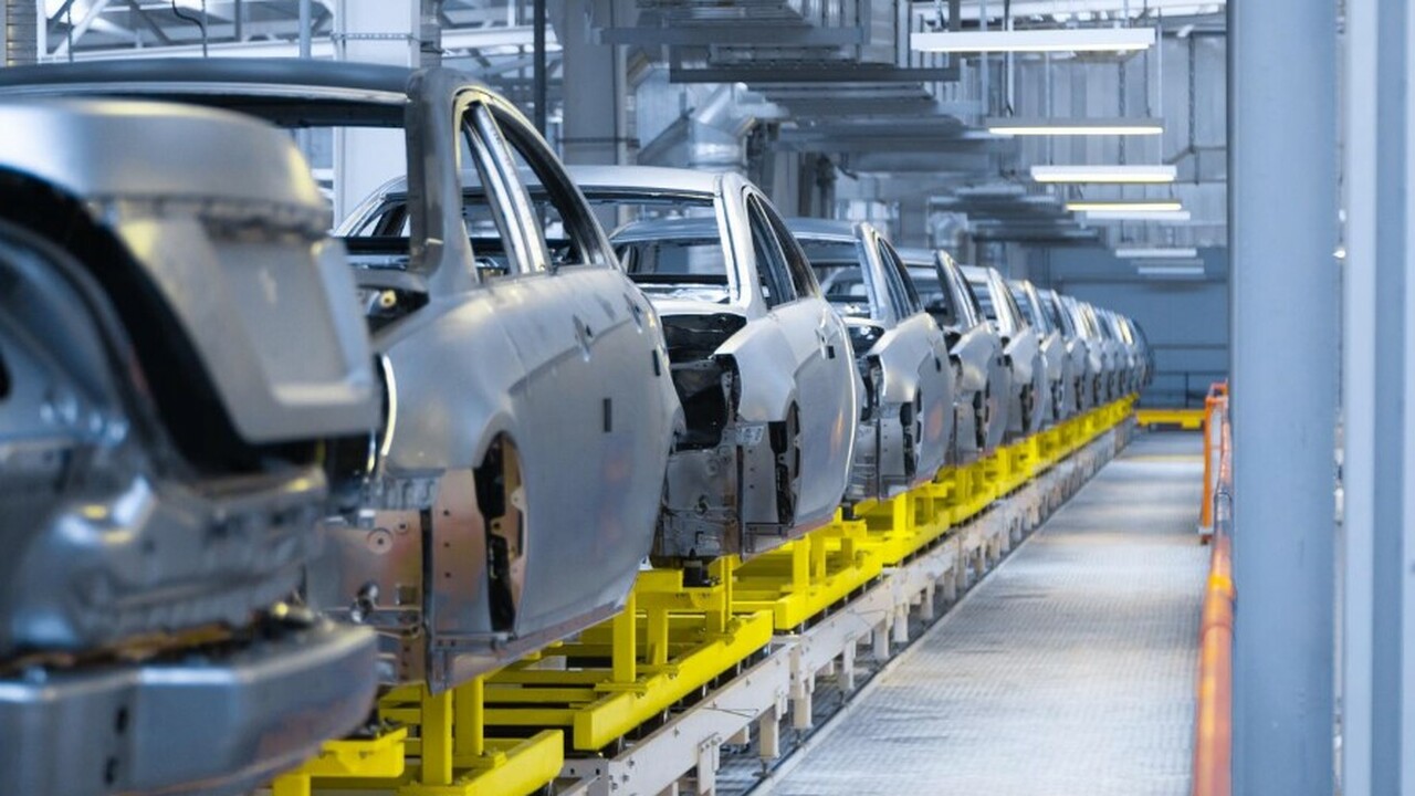 В дилерские центры стали отгружать обновленную Lada Aura АвтоВАЗ выпустил новую машину — Lada Aura. Она ...