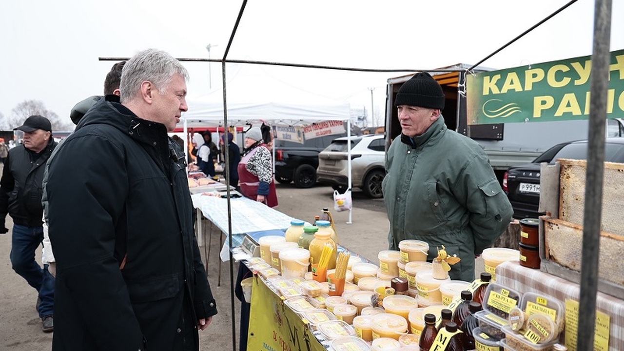Губернатор Ульяновской области Алексей Русских ...