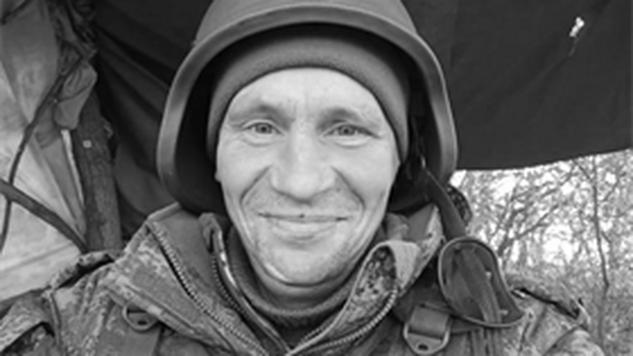 В Кузоватовском районе попрощаются с погибшим на спецоперации Стало известно о смерти Михайлина Дениса Сергее...