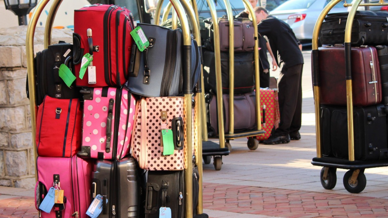 Прибалтика теряет прибыль без российских туристов Туристическая отрасль стран Балтии столкнулась ...