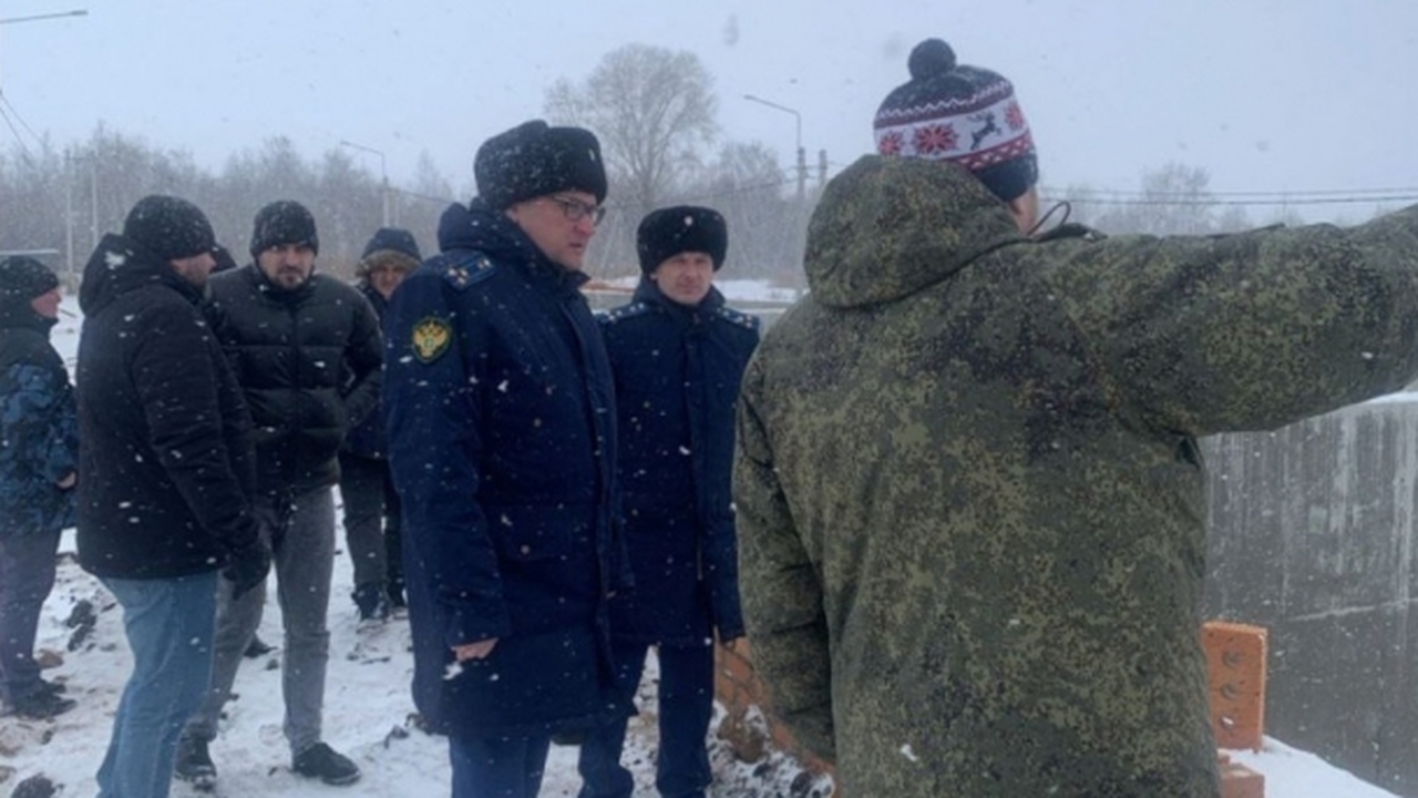 Заместитель прокурора Волжской природоохранной ...