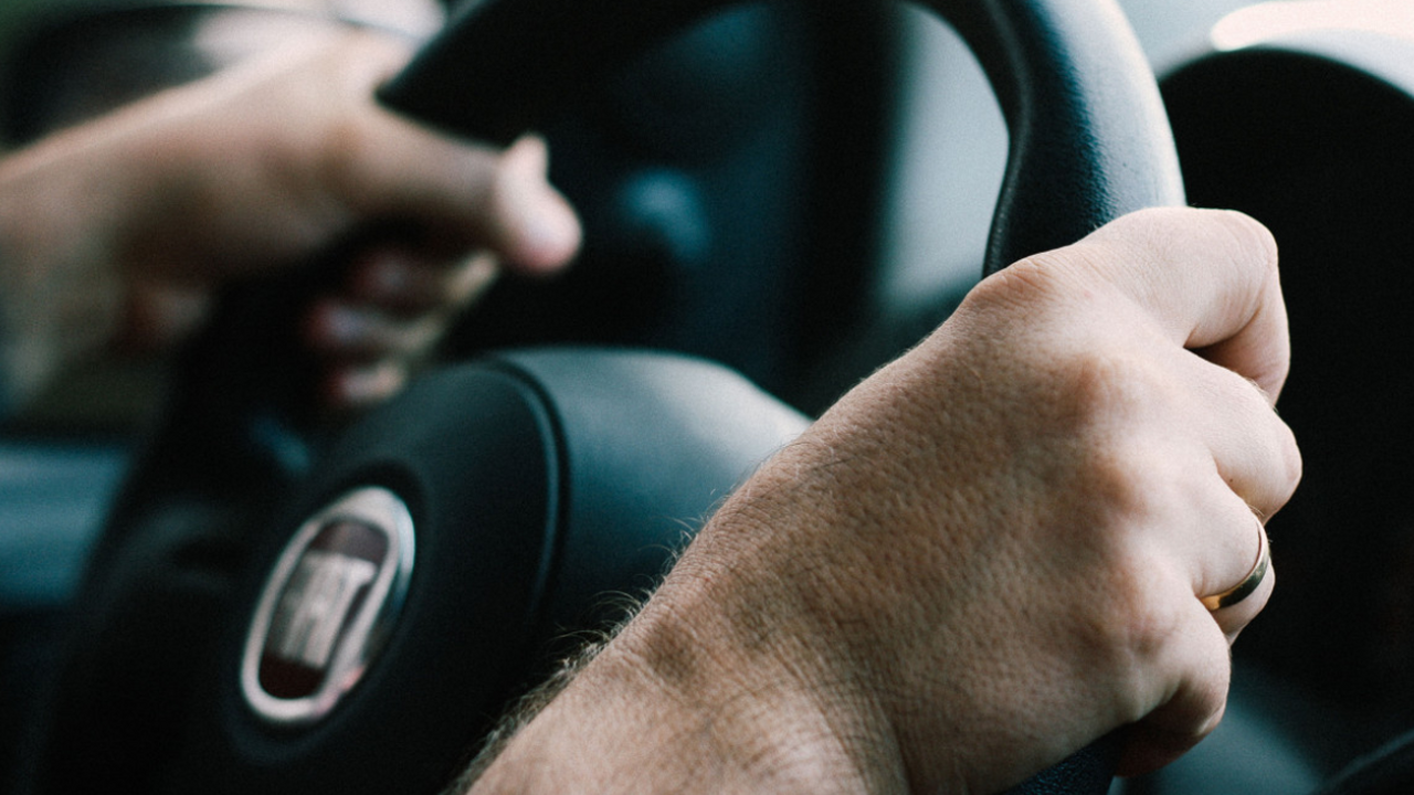 В России готовят новые стандарты для регистрации праворульных автомобилей В России обсуждается изменение государственных ...